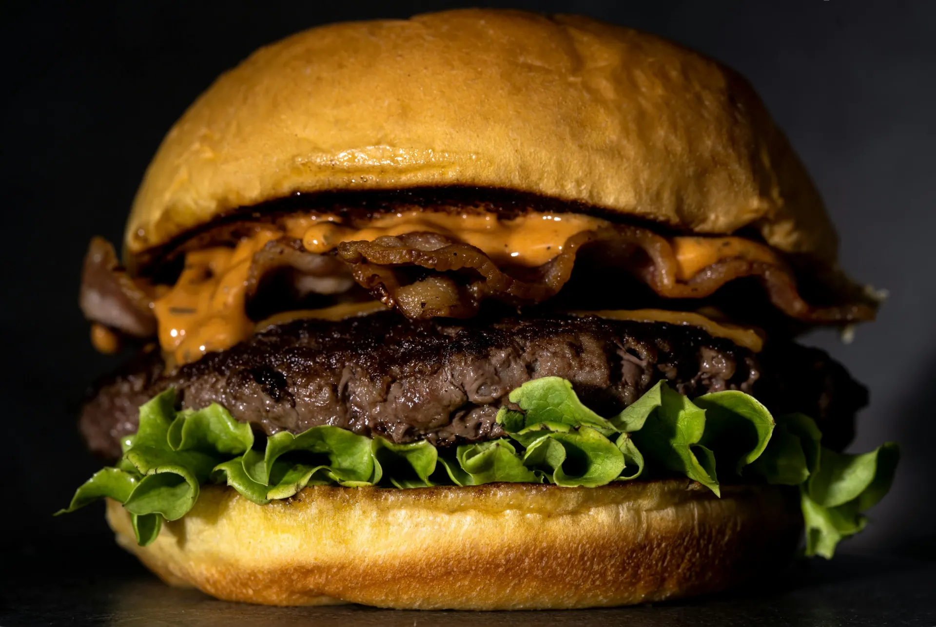 Burger au bœuf (Frite, Eau)